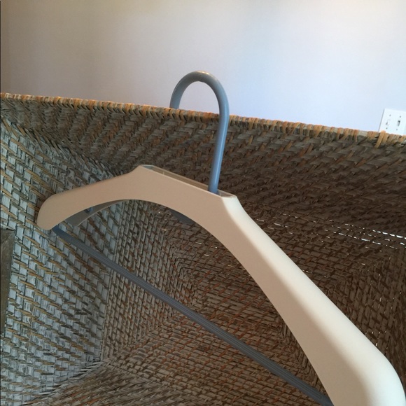 COPY - SHOULDER SHAPER HANGER COVERS. 20 SHAPER COVERS. DESIGNED TO COVER YOUR … - Picture 13 of 13